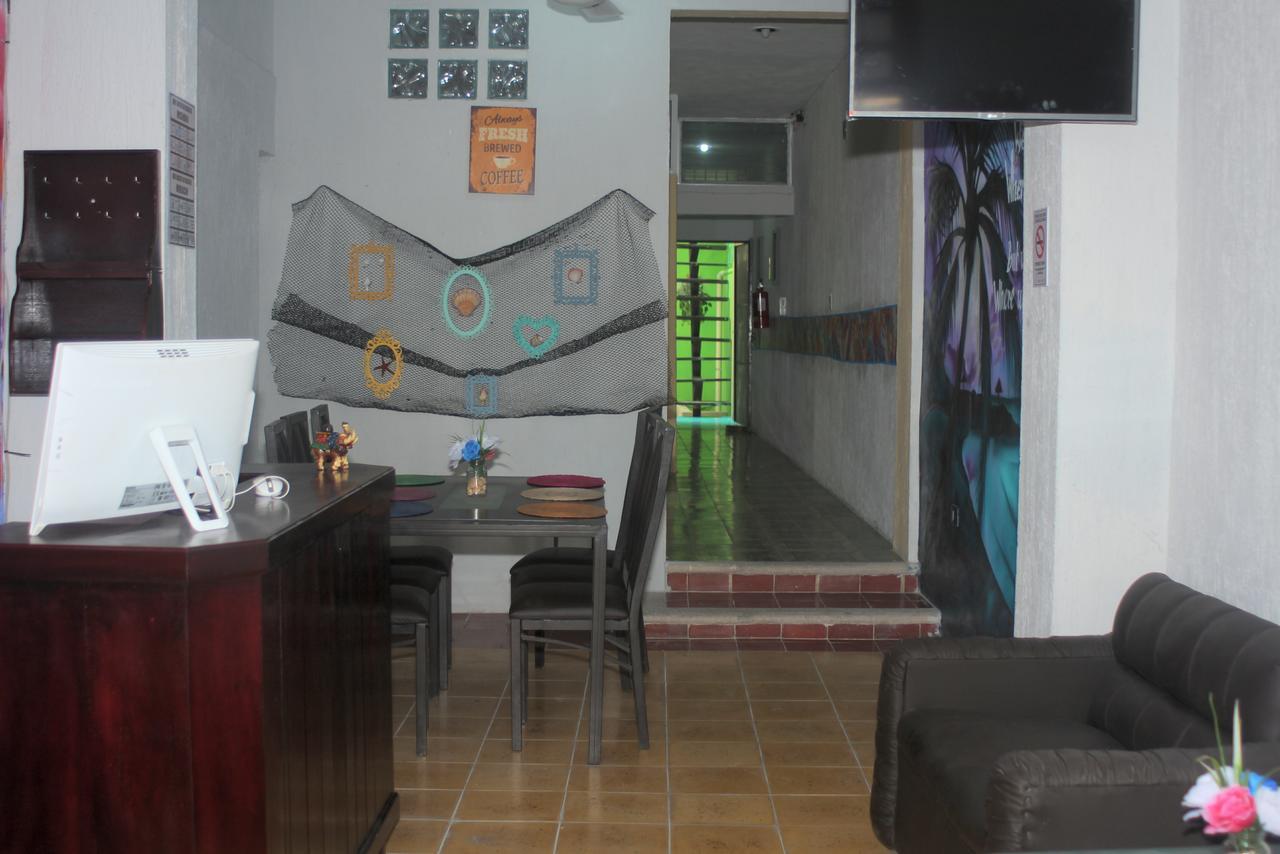 Hostel Aabilo'Ob Progreso  Exterior photo